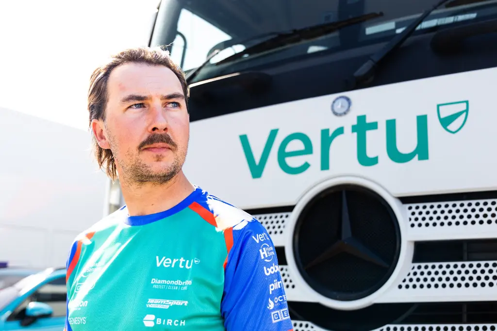 Team VERTU T-Shirt 2026 - Junior — detail view
